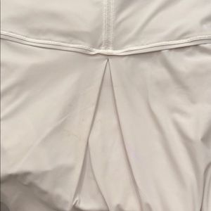 Additional Pic of White Luluskirt
